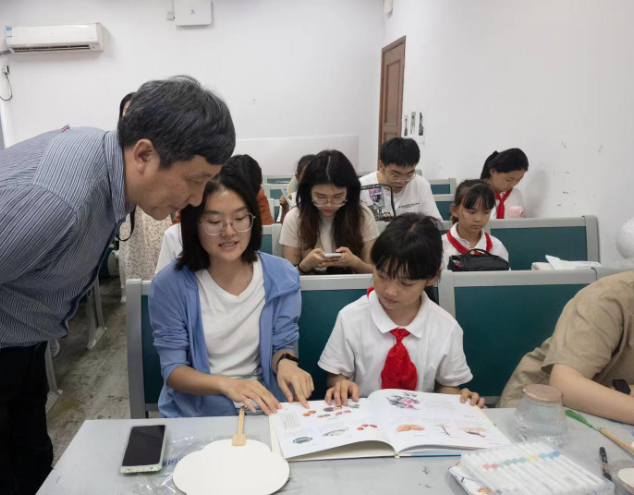 小种子中学阶段学生们能够体会实践科学研究的全过程 小种子中学阶段学生们能够体会实践科学研究的全过程